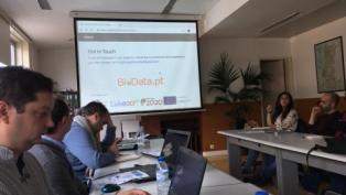 BioDataPT members gathered around a table for the technical meeting
